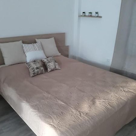 Fully Renovated Small & Cosy Studio Athen Exterior foto